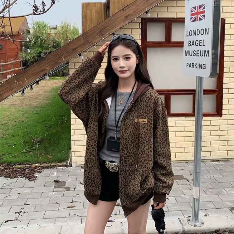 卫衣外套女2025新款春季连帽宽松宽松豹纹开衫上衣女装套头图片