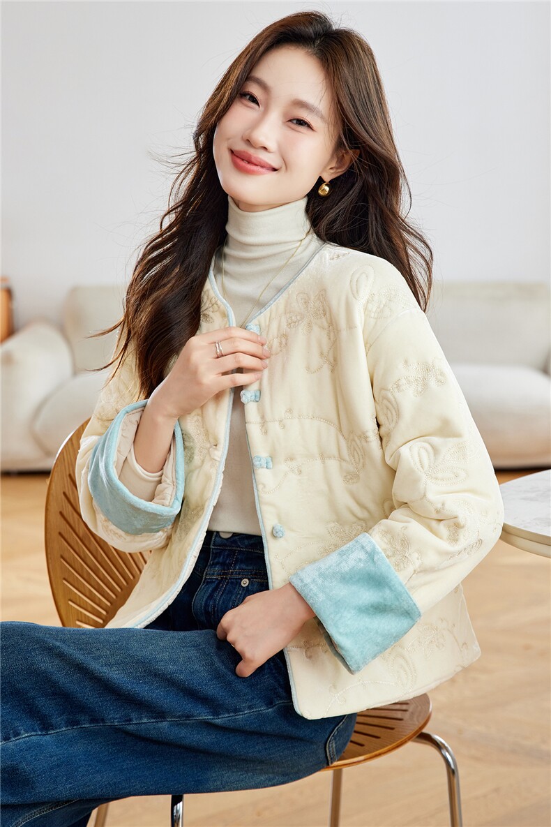 在仓~2025年冬季刺绣丝绒夹棉内里圆领加厚长袖常规棉服外套,女装棉衣/棉服,新依时派