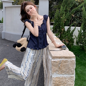 夏季新款少女感显瘦碎花阔腿裤两件套温柔系穿搭法式牛仔小衫套装图片