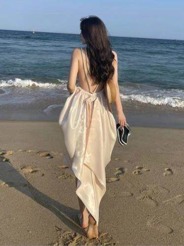 露背珍珠气质度假仙女吊带连衣裙,女装背心吊带,WOOSING