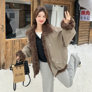 现货:冬装新款高级感毛绒拼接两穿加厚派克服2C135-8955P225K328图片
