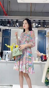 6510 2022新款花云纹雪纺连衣裙,女装连衣裙,1A