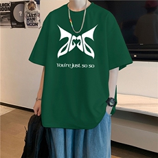 墨绿色