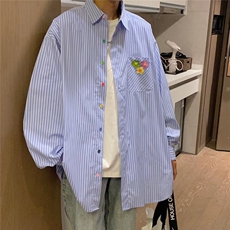 蓝色