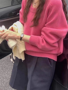 毛衣女秋冬季慵懒风奶低圆领套头内搭针织衫上衣厚图片