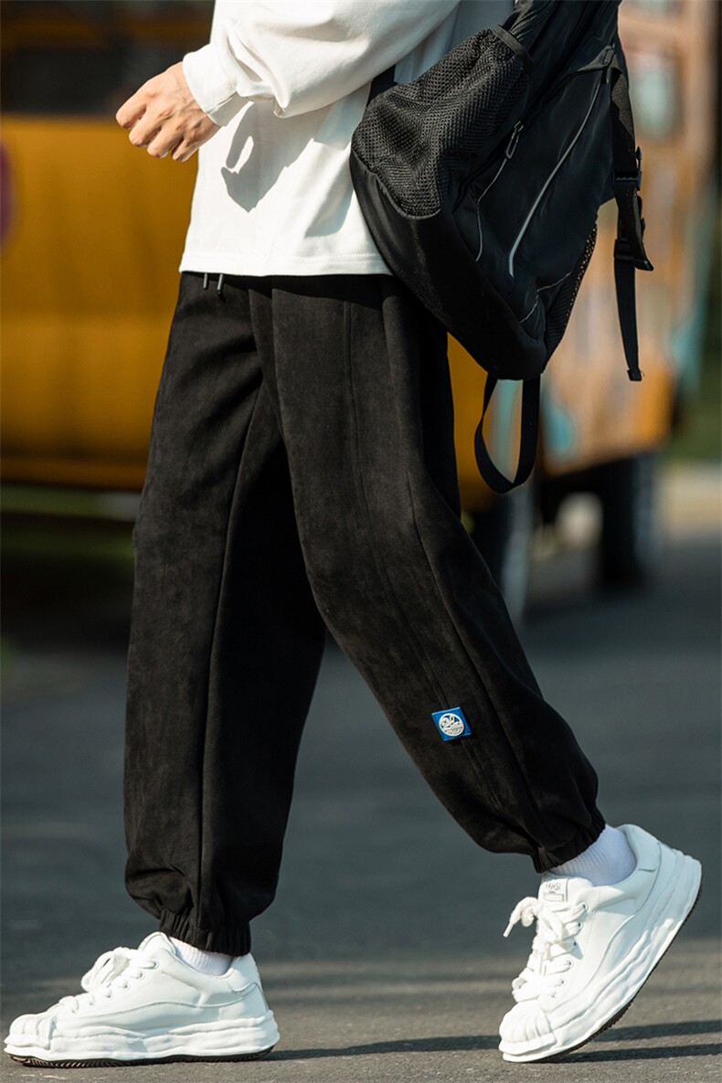 2023秋麂皮绒贴标相机外景cityboy宽松大码休闲束脚裤K23702-P60,男装休闲裤,电商A082