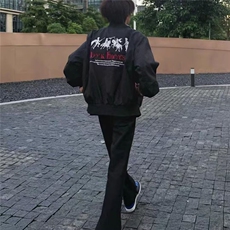 黑灰色