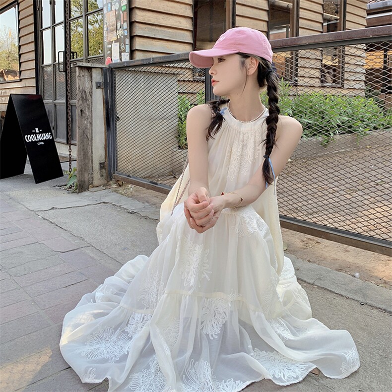 【现货！】2025夏新挂脖夏新长款绣花连衣裙2C037369P115K168,女装连衣裙,2C037