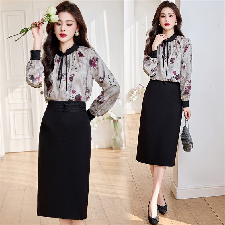 《现货新品》缎面提花领口绑绳设计时尚套裙两件套，女装套装/套裙，魅丽静蓝