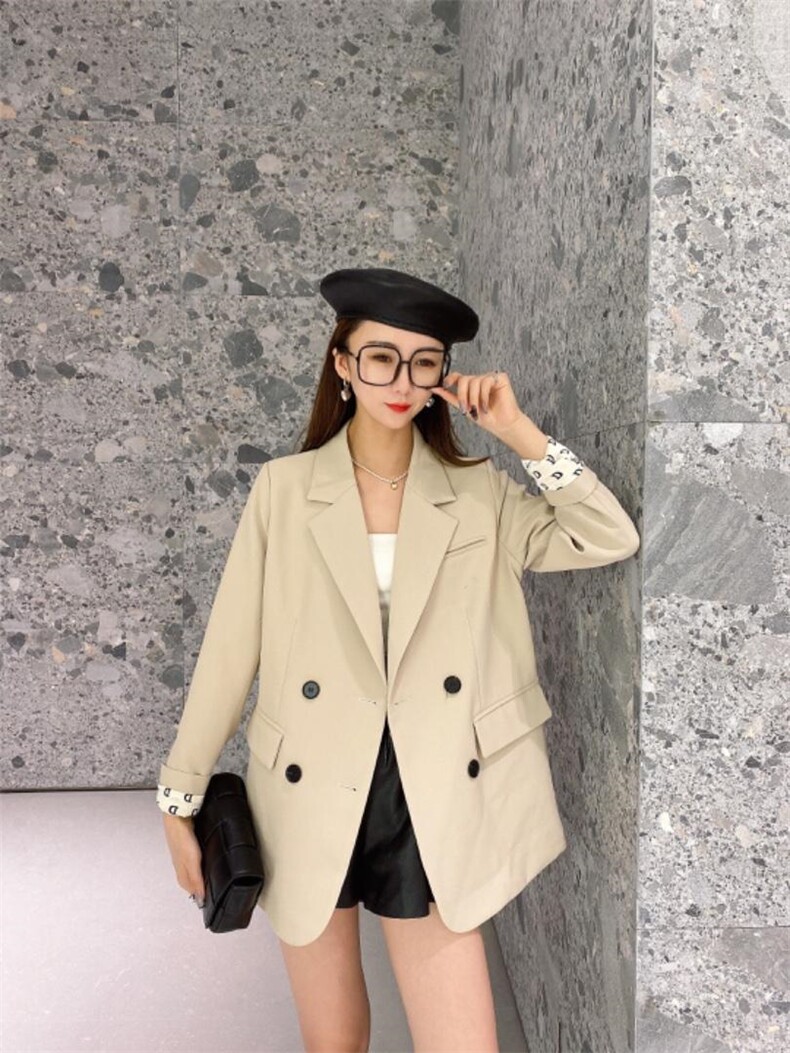 秋季新款显瘦西装，女装西装，魅丽女孩