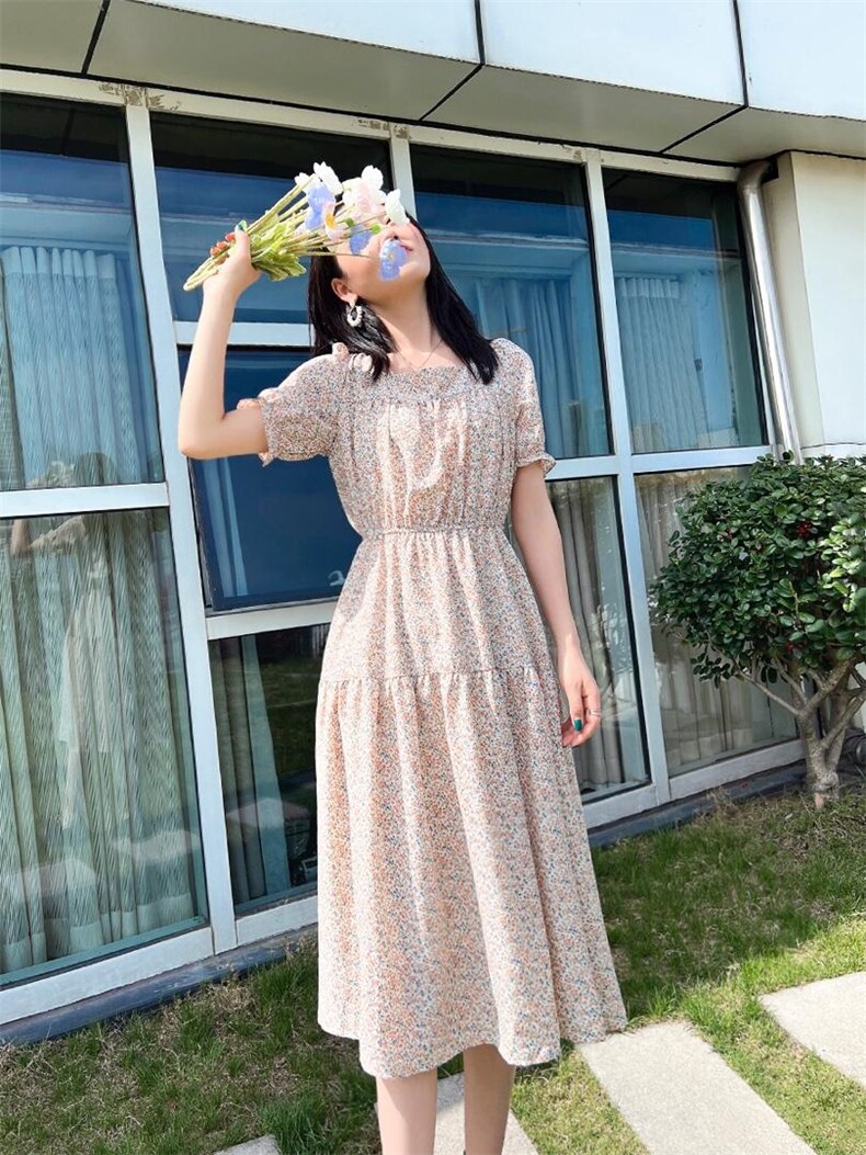 2022夏季新款韩版碎花连衣裙，女装连衣裙，V/A