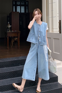时尚牛仔马甲套装女2025夏季新款超好看短袖T恤宽松阔腿裤三件套图片