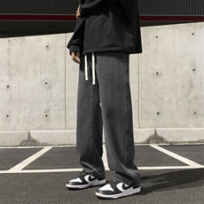 深灰色