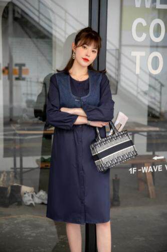 秋款连衣裙，女装连衣裙，莫妮菲