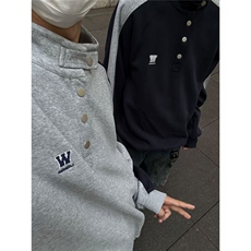 灰色