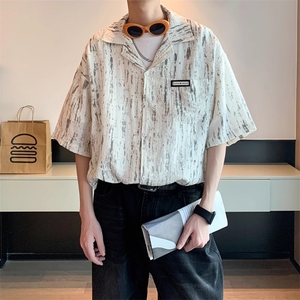 扎染新款短袖花衬衫男2025夏季潮牌贴标设计感条纹五分袖男生衬衣图片