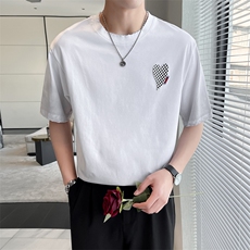 白色