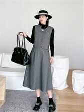 毛呢三件套裙，内搭配毛衫。，其它，纤佰魅力