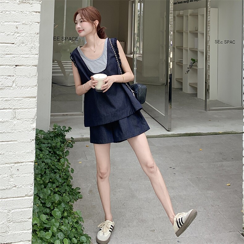 假两件拼接u领牛仔背心短裤套装女2025夏季新款盐系小个子两件套,女装套装/套裙,2C255