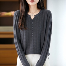 2025年秋季时尚百搭通勤简约休闲剪刀领格纹，女装针织衫/毛衣，大美人包芯纱店