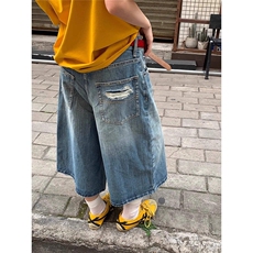 蓝色