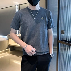 灰色
