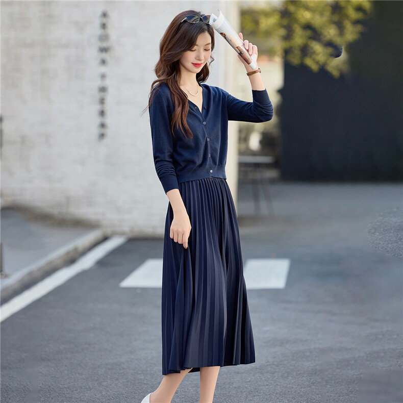 现货2025秋装新款显瘦气质针织开衫+百褶半裙两件套女，女装套装/套裙，苗苗