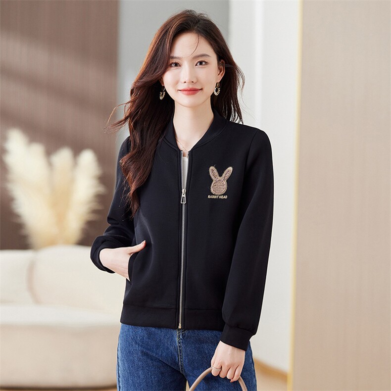 今年流行女士短款外套春秋2024新款气质修身小个子夹克棒球服上衣,女装短外套,美沁