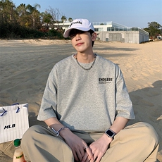 浅灰色