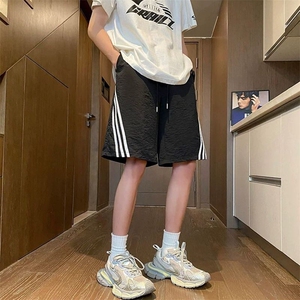 美式速干冰丝条纹短裤男夏季潮牌高街薄款五分裤速干宽松休闲裤子图片