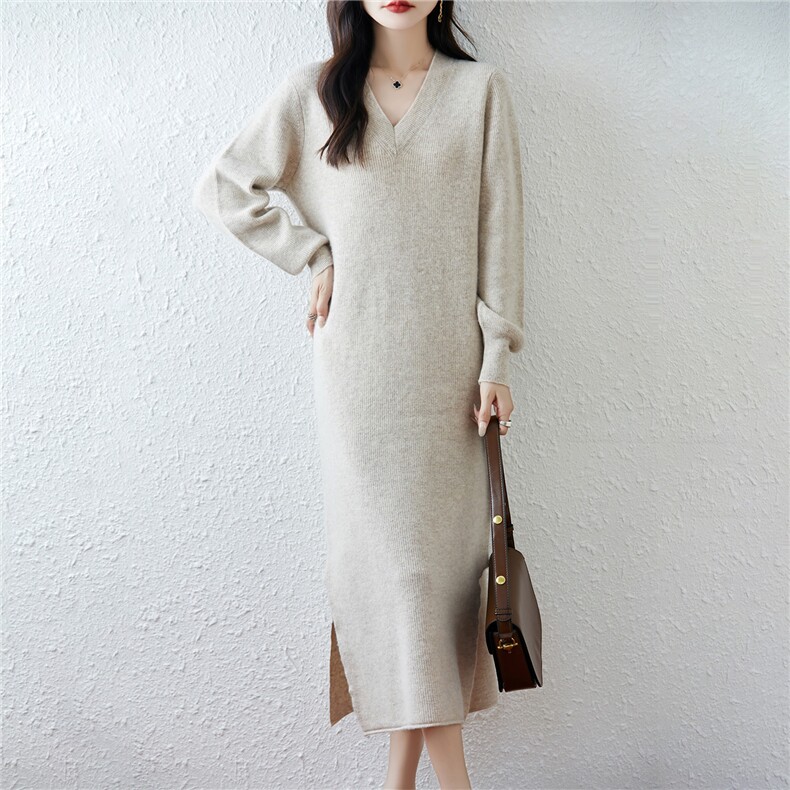 2025百搭时尚简约元宝长v开叉羊毛衫，女装连衣裙，越洋羊