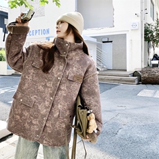 【新款】工艺印花皮毛一体羊羔毛外套C158-8612-P185-K278，女装棉衣/棉服，2C158