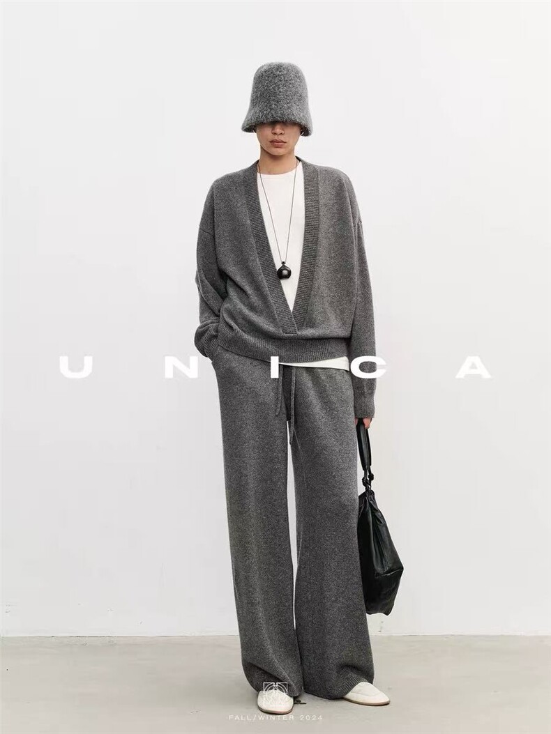 2025年秋季时尚百搭通勤休闲V领，女装针织衫/毛衣，初韵羊绒