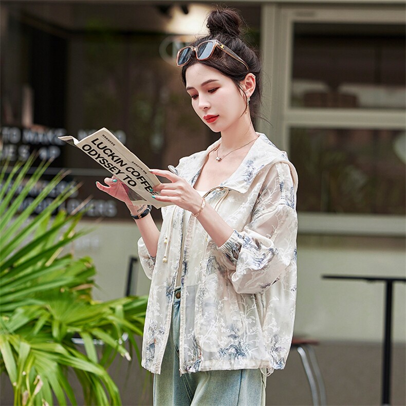 轩轩魅丽依族8825复古水墨印花休闲宽松连帽防晒服薄外套春夏新,女装防晒衣,雅静靓衣