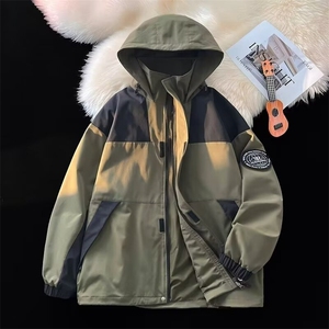 潮牌冲锋外套2025年新款防风水户外时尚进藏登山服女男士情侣夹克图片