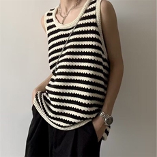 米白色