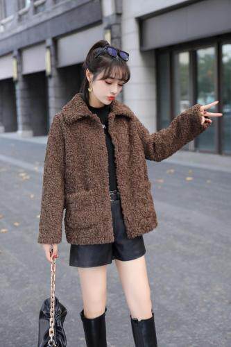 冬季皮毛一体外套，女装，千禧宏运