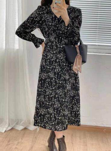 现货秋季碎花气质连衣裙，女装连衣裙，晗梦轩