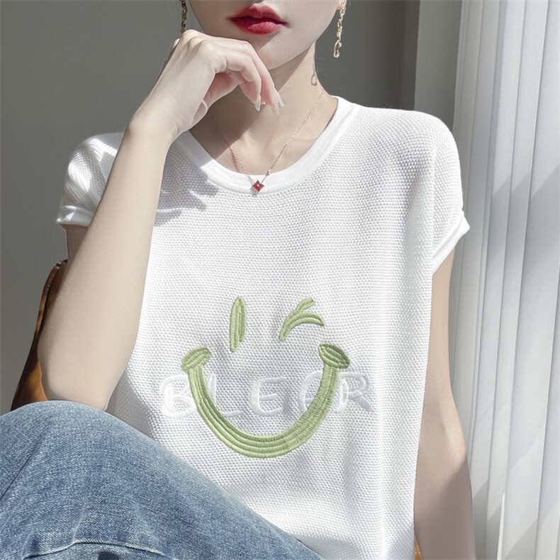 夏季莱赛尔天丝棉针织短袖女圆领T恤宽松笑脸刺绣桑蚕丝半袖上衣,女装T恤,凯思米羊绒