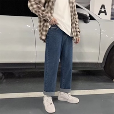 深蓝色