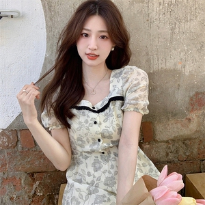2023夏季短袖法式木耳边花连衣裙女显瘦方领泡泡袖雪纺长裙子夏季图片