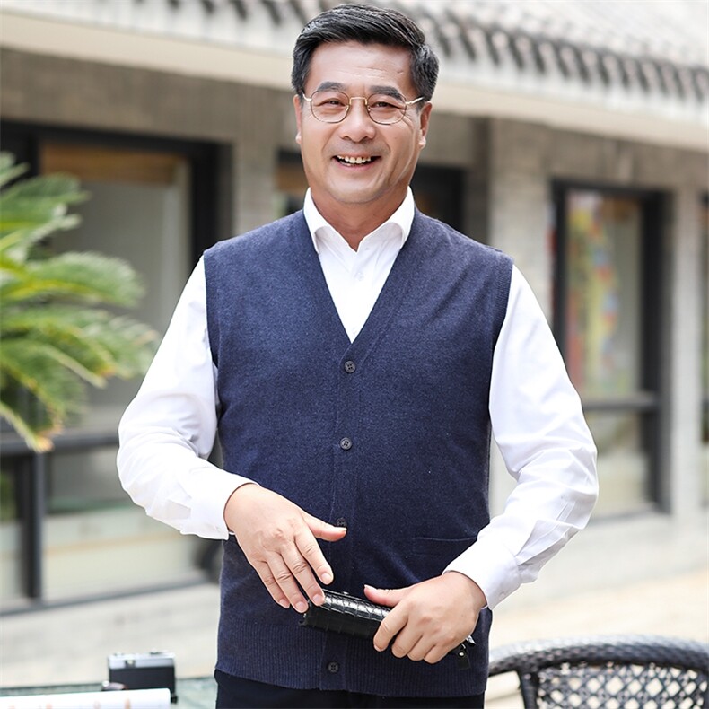 2024秋冬新款中老年男款V领纯色开衫马甲背心，男装羊绒背心，衣恋羊绒