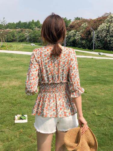 百搭花色收腰美上衣，女装，百变诱惑