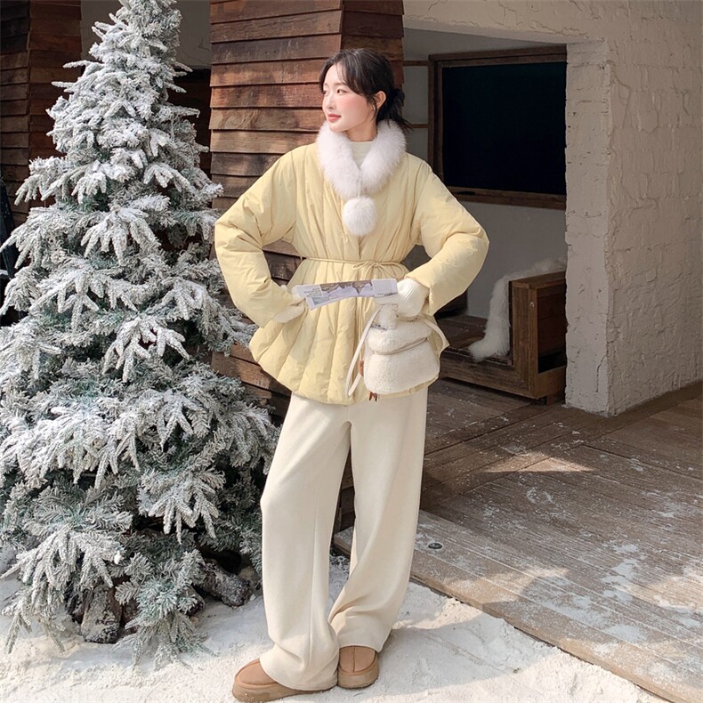 韩版圆领真毛领系带收腰羽绒服2C067-971-P298-K399,女装羽绒服,茵姿媚