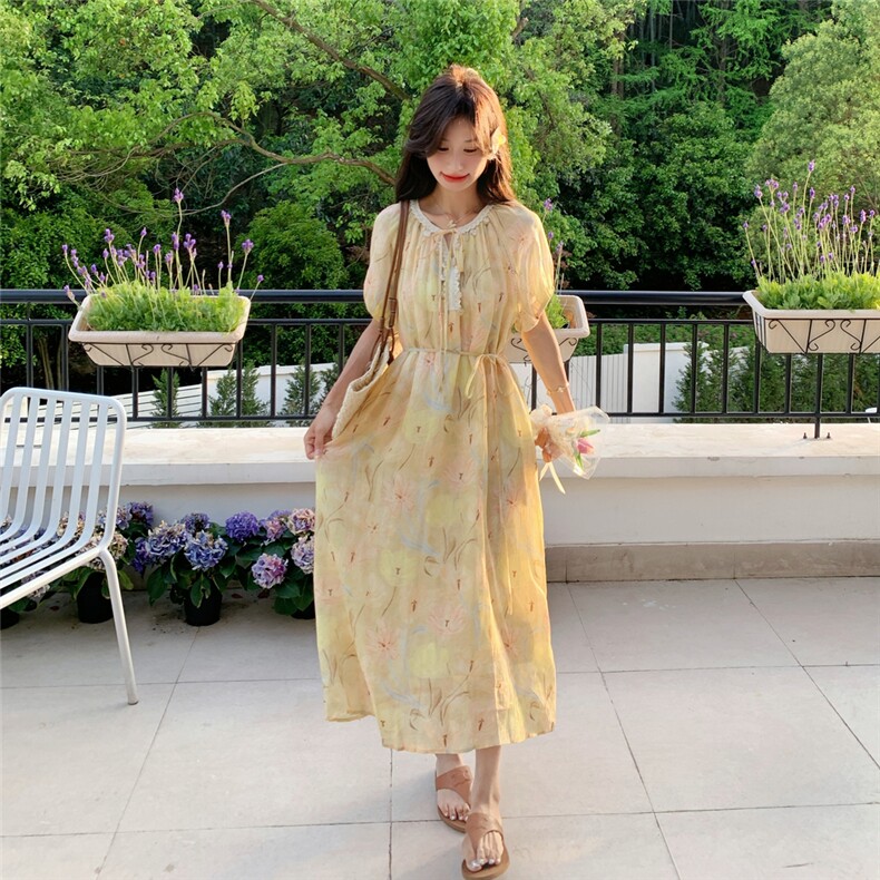 2025夏季新款韩系甜美减龄百搭显瘦碎花V领系带连衣裙长裙,女装连衣裙,2D076