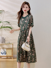 【夏季女装新款】大量现货领口绣花年轻妈妈中长款连衣裙，女装连衣裙，魅衣本色