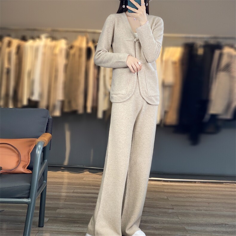 2024秋新款羊绒衫女套头两件套针织套装优雅舒适,女装套装/套裙,鹿一羊绒