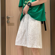 白色
