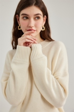 秋冬季35%羊绒65%羊毛时尚休闲百搭圆领纯色羊绒衫，女装羊绒衫，隆秋羊绒