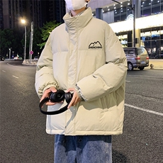 卡其色